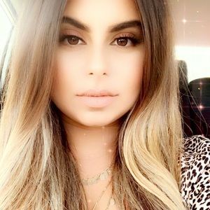 Meet your Posher, Rita